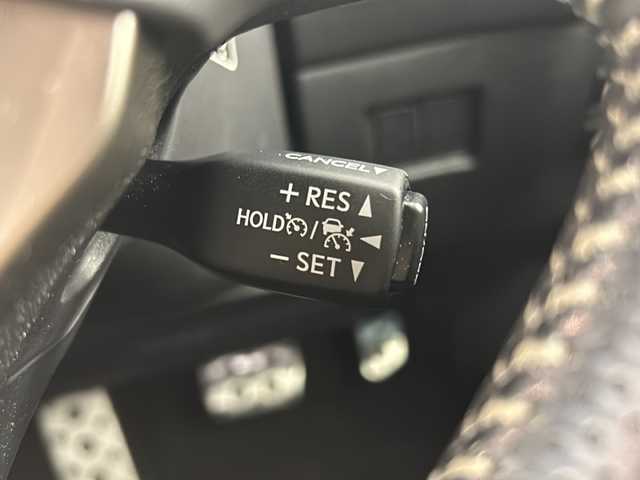レクサス ＮＸ 300 Fスポーツ 愛知県 2018(平30)年 3.1万km ソニッククォーツ ワンオーナー/禁煙車/純正10.3インチナビ/（DVD/CD/Bluetooth/ApplCarPlay/AndroidAuto/フルセグTV/AM/FM)/ムーンルーフ/シーケンシャルウインカー/レクサスセーフティセンス/・プリクラッシュセーフティ/・レーントレーシングアシスト/・レーダークルーズコントロール/・オートマチックハイビーム/・先行車発信お知らせ機能/クリアランスソナー/ブラインドスポットモニター/ETC2.0/ドライブレコーダー/本革シート/パワーシート/メモリシート/シートヒーター/エアシート/パドルシフト/ステアリングヒーター/3眼式LEDヘッドライト/純正アルミホイール/スマートキー/スペアキー有/純正フロアマット/トノカバー/ルーフレール