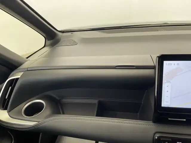 トヨタ ヴォクシー S－Z 栃木県 2022(令4)年 1.8万km 黒 純正メモリナビ/（CD/DVD/フルセグTV/Bluetooth）/全方位カメラ/純正リアアンダーエアロ/純正フリップダウンモニター/快適利便パッケージ/トヨタセーフティセンス/コーナーセンサー/ビルトインETC2.0/前後ドライブレコーダー/両側パワースライドドア/パワーバックドア/ハーフレザーシート/前席シートヒーター/オットマン/禁煙車/デジタルインナーミラー/ステアリングヒーター/ユニバーサルステップ/オートブレーキホールド/オートライト/LEDヘッドライト/横滑り防止装置/スマートキー/プッシュスタート/ウィンカーミラー/純正17インチアルミホイール/純正フロアマット
