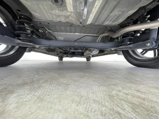 ホンダ Ｎ ＢＯＸ カスタム G L ターボ ホンダセンシング 千葉県 2019(平31)年 3.6万km シャイニンググレーM HondaSENSING/・衝突軽減ブレーキ〈CMBS〉/・誤発進抑制機能/・後方誤発進抑制機能/・歩行者事故低減ステアリング/・路外逸脱抑制機能/・ACC〈アダプティブ・クルーズ・コントロール〉/・LKAS〈車線維持支援システム〉/・オートハイビーム/・先行車発進お知らせ機能/・標識認識機能/純正7インチナビ/・Bluetooth/・フルセグTV/・CD/DVD再生可能/・バックカメラ/ハーフレザーシート/両側パワースライドドア/スマートキー/ビルトインETC/LEDヘッドライト/サイド/カーテンエアバッグ