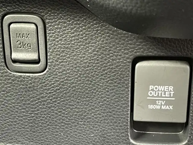 ホンダ Ｎ ＢＯＸ カスタム G L ターボ ホンダセンシング 千葉県 2019(平31)年 3.6万km シャイニンググレーM HondaSENSING/・衝突軽減ブレーキ〈CMBS〉/・誤発進抑制機能/・後方誤発進抑制機能/・歩行者事故低減ステアリング/・路外逸脱抑制機能/・ACC〈アダプティブ・クルーズ・コントロール〉/・LKAS〈車線維持支援システム〉/・オートハイビーム/・先行車発進お知らせ機能/・標識認識機能/純正7インチナビ/・Bluetooth/・フルセグTV/・CD/DVD再生可能/・バックカメラ/ハーフレザーシート/両側パワースライドドア/スマートキー/ビルトインETC/LEDヘッドライト/サイド/カーテンエアバッグ