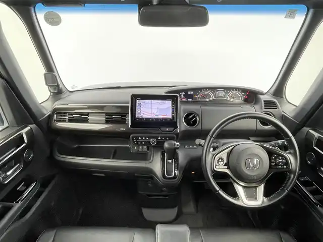 ホンダ Ｎ ＢＯＸ カスタム G L ターボ ホンダセンシング 千葉県 2019(平31)年 3.6万km シャイニンググレーM HondaSENSING/・衝突軽減ブレーキ〈CMBS〉/・誤発進抑制機能/・後方誤発進抑制機能/・歩行者事故低減ステアリング/・路外逸脱抑制機能/・ACC〈アダプティブ・クルーズ・コントロール〉/・LKAS〈車線維持支援システム〉/・オートハイビーム/・先行車発進お知らせ機能/・標識認識機能/純正7インチナビ/・Bluetooth/・フルセグTV/・CD/DVD再生可能/・バックカメラ/ハーフレザーシート/両側パワースライドドア/スマートキー/ビルトインETC/LEDヘッドライト/サイド/カーテンエアバッグ