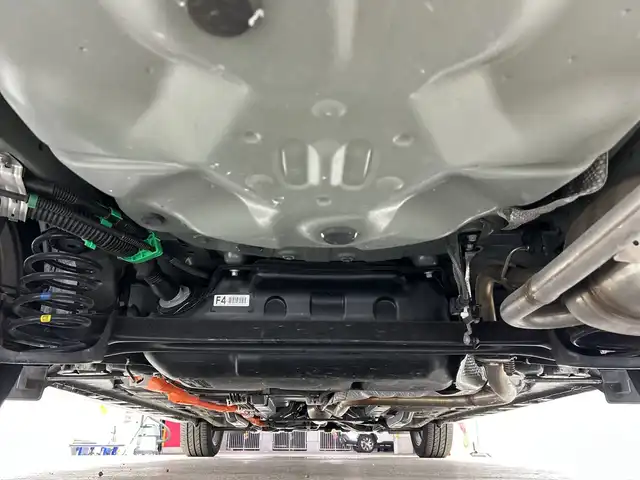 トヨタ カローラ フィールダー ハイブリッドG ダブルバイビー 愛知県 2019(平31)年 2.1万km ブラッキッシュアゲハガラスフレーク ホワイトインテリア/・ホワイト合皮シート/・ホワイト専用インパネ加飾/・ホワイト専用アームレスト/前席シートヒーター/純正7インチナビ/（ＤＶＤ/ＣＤ/フルセグ/Bluetooth/ＦＭ/ＡＭ）/セーフティセンス/・プリクラッシュセーフティ/・レーンディパーチャーアラート/・オートマチックハイビーム/バックカメラ/純正16インチアルミホイール/スマートキー/プッシュスタート/ＬＥＤライト/ナノイー/純正１６インチＡＷ/クルーズコントロール/純正フロアマット/ＥＴＣ