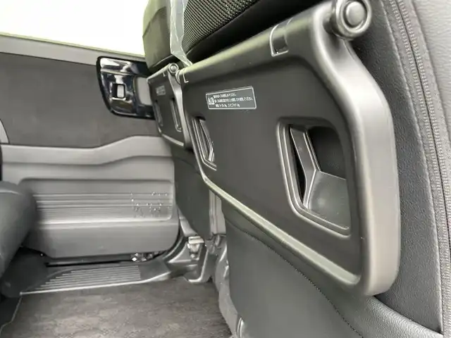 ホンダ Ｎ ＢＯＸ カスタム L ターボ 石川県 2023(令5)年 1.3万km 黒 4WD/純正メモリーナビ/純正CD/DVD/フルセグTV/バックカメラ/LEDヘッドライト/ETC/両側パワースライドドア/スマートキー/プッシュスタート/電動ミラー/ホンダセンシング/レーダークルーズ/オートライト/シートヒーター/ハーフレザーシート/純正アルミホイール