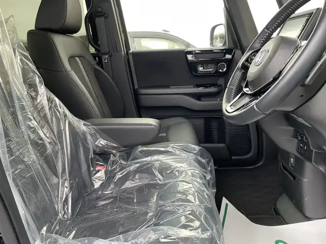 ホンダ Ｎ ＢＯＸ カスタム L ターボ 石川県 2023(令5)年 1.3万km 黒 4WD/純正メモリーナビ/純正CD/DVD/フルセグTV/バックカメラ/LEDヘッドライト/ETC/両側パワースライドドア/スマートキー/プッシュスタート/電動ミラー/ホンダセンシング/レーダークルーズ/オートライト/シートヒーター/ハーフレザーシート/純正アルミホイール