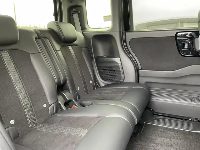 ホンダ Ｎ ＢＯＸ カスタム L ターボ 石川県 2023(令5)年 1.3万km 黒 4WD/純正メモリーナビ/純正CD/DVD/フルセグTV/バックカメラ/LEDヘッドライト/ETC/両側パワースライドドア/スマートキー/プッシュスタート/電動ミラー/ホンダセンシング/レーダークルーズ/オートライト/シートヒーター/ハーフレザーシート/純正アルミホイール