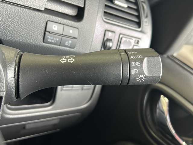 スズキ ランディ 2．0S 静岡県 2011(平23)年 8.1万km スチールブルーメタリック 純正メモリナビ/・CD/・DVD/・フルセグＴＶ/・Bluetooth/・AM/・FM/主要装備/・片側パワスラ/・クルコン/・バックカメラ/・ETC/・TVキャンセラー/・オートライト/・純正フロアマット/・Wエアバック/・オートエアコン