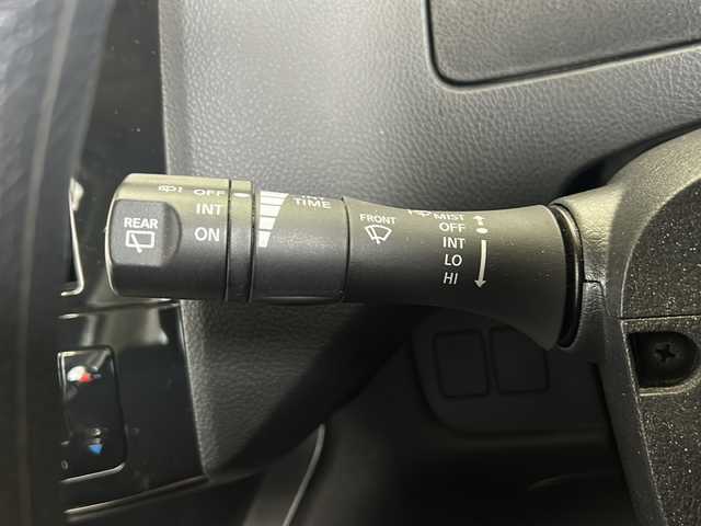 スズキ ランディ 2．0S 静岡県 2011(平23)年 8.1万km スチールブルーメタリック 純正メモリナビ/・CD/・DVD/・フルセグＴＶ/・Bluetooth/・AM/・FM/主要装備/・片側パワスラ/・クルコン/・バックカメラ/・ETC/・TVキャンセラー/・オートライト/・純正フロアマット/・Wエアバック/・オートエアコン