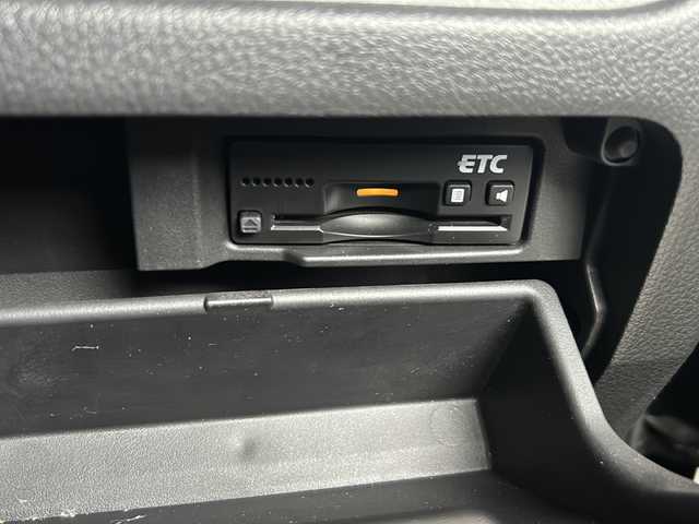 スズキ ランディ 2．0S 静岡県 2011(平23)年 8.1万km スチールブルーメタリック 純正メモリナビ/・CD/・DVD/・フルセグＴＶ/・Bluetooth/・AM/・FM/主要装備/・片側パワスラ/・クルコン/・バックカメラ/・ETC/・TVキャンセラー/・オートライト/・純正フロアマット/・Wエアバック/・オートエアコン