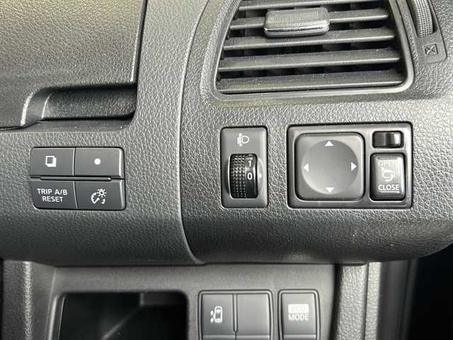 スズキ ランディ 2．0S 静岡県 2011(平23)年 8.1万km スチールブルーメタリック 純正メモリナビ/・CD/・DVD/・フルセグＴＶ/・Bluetooth/・AM/・FM/主要装備/・片側パワスラ/・クルコン/・バックカメラ/・ETC/・TVキャンセラー/・オートライト/・純正フロアマット/・Wエアバック/・オートエアコン