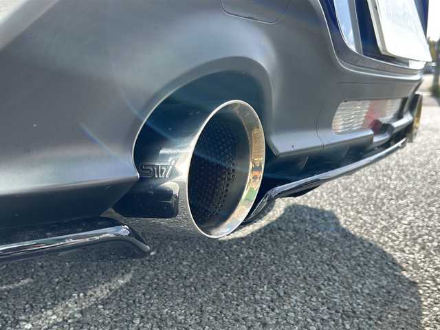 スバル ＢＲＺ S 福岡県 2021(令3)年 3.9万km 青 社外9インチナビ/（Bカメラ、CD、DVD、Bluetooth、USB、HDMI、FUX、TV）/STIフルエアロ/STIマフラー/ハーフレザーシート/クルーズコントロール/純正18インチホイール/LEDヘッドライト/シートヒーター/デュアルエアコン/ステリングボタン/電格ミラー