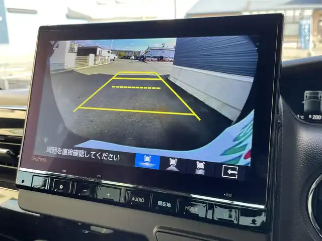 ホンダ Ｎ ＢＯＸ カスタム L ターボ 道央・札幌 2023(令5)年 1.2万km クリスタルブラックパール 登録時走行距離12/001km/ワンオーナー/　４　W　D　/寒冷地仕様/ターボ/ホンダセンシング/　・レーンキープアシスト/　・衝突軽減ブレーキ/　・誤発進抑制機能/　・後方誤発進抑制機能/　・歩行者事故軽減ステアリング/　・先行車発進お知らせ機能/　・オートハイビーム/純正ナビ（CD/DVD/FM/AM/SD/BT)/フルセグ（走行中視聴可能）/バックカメラ/フロントカメラ/ウィンカーミラー/クルーズコントロール（追従走行あり）/アイドリングストップ/ドアバイザー/プッシュスタート/両側パワースライドドア/ETC/ドライブレコーダー/スペアキー×１/純正エンジンスターター/ベンチシート/純正フロアマット/シートヒーター（運転席/助手席）/横滑り防止装置/盗難防止装置/フォグランプ/ステアリングスイッチ/革巻きステアリング/イルミネーションコントロール/ECONスイッチ/ワイパー間欠時間コントローラー/パドルシフト/MTモード付AT/ミラーヒーター/プラズマクラスター搭載エアコン/ヘッドライトレベライザー/シートバックテーブル