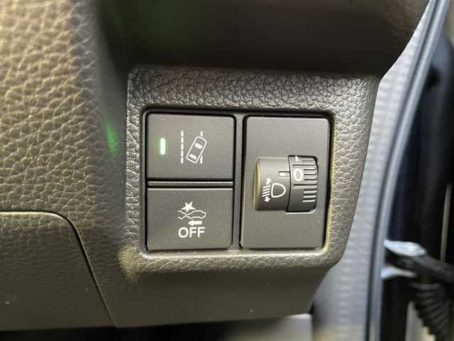 ホンダ Ｎ ＢＯＸ カスタム L ターボ 道央・札幌 2023(令5)年 1.2万km クリスタルブラックパール 登録時走行距離12001km/ワンオーナー/　４　W　D　/寒冷地仕様/ターボ/ホンダセンシング/　・レーンキープアシスト/　・衝突軽減ブレーキ/　・誤発進抑制機能/　・後方誤発進抑制機能/　・歩行者事故軽減ステアリング/　・先行車発進お知らせ機能/　・オートハイビーム/純正ナビ（CD/DVD/FM/AM/SD/BT)/フルセグ（走行中視聴可能）/バックカメラ/フロントカメラ/ウィンカーミラー/クルーズコントロール（追従走行あり）/アイドリングストップ/ドアバイザー/プッシュスタート/両側パワースライドドア/ETC/ドライブレコーダー/スペアキー×１/純正エンジンスターター/ベンチシート/純正フロアマット/シートヒーター（運転席/助手席）/横滑り防止装置/盗難防止装置/フォグランプ/ステアリングスイッチ/革巻きステアリング/イルミネーションコントロール/ECONスイッチ/ワイパー間欠時間コントローラー/パドルシフト/MTモード付AT/ミラーヒーター/プラズマクラスター搭載エアコン/ヘッドライトレベライザー/シートバックテーブル