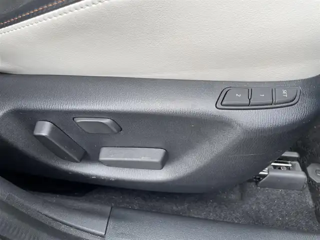 マツダ ＣＸ－３ 15S スーパー エッジー 島根県 2023(令5)年 0.8万km ベージュ 登録時走行距離　7183km/ワンオーナー/純正ナビ/（Bluetooth/AM/FM/CD/DVD)/フルセグテレビ/アラウンドビューモニター/レーダークルーズコントロール/ブラインドスポットモニター/パワーシート（D席）/シートヒーター（DN席）/メモリシート/ハーフレザー/ステアリングヒーター/ヘッドアップディスプレイ/衝突軽減ブレーキ/車線逸脱警報/コーナーセンサー/純正アルミ１８インチ/・カラーコード　４８S