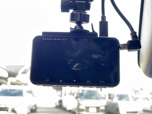 トヨタ ライズ G 青森県 2023(令5)年 1.3万km シャイニングホワイトパール 4WD/ワンオーナー/寒冷地仕様/純正9インチディスプレイオーディオ/フルセグTV・Bluetooth・HDMI・USB/バックカメラ/前席シートヒーター/スマートアシスト/衝突回避支援ブレーキ/車線逸脱抑制制御機能/前後誤発進抑制機能/前後コーナーセンサー/オートハイビーム/ワイパーデアイサー/前後ドライブレコーダー/LEDヘッドライト/純正16インチアルミ/プッシュスタート/スマートキー