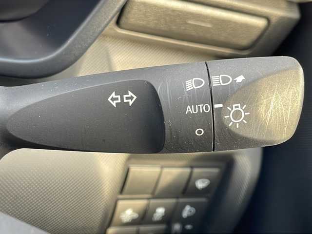 トヨタ ライズ G 青森県 2023(令5)年 1.3万km シャイニングホワイトパール 4WD/ワンオーナー/寒冷地仕様/純正9インチディスプレイオーディオ/フルセグTV・Bluetooth・HDMI・USB/バックカメラ/前席シートヒーター/スマートアシスト/衝突回避支援ブレーキ/車線逸脱抑制制御機能/前後誤発進抑制機能/前後コーナーセンサー/オートハイビーム/ワイパーデアイサー/前後ドライブレコーダー/LEDヘッドライト/純正16インチアルミ/プッシュスタート/スマートキー