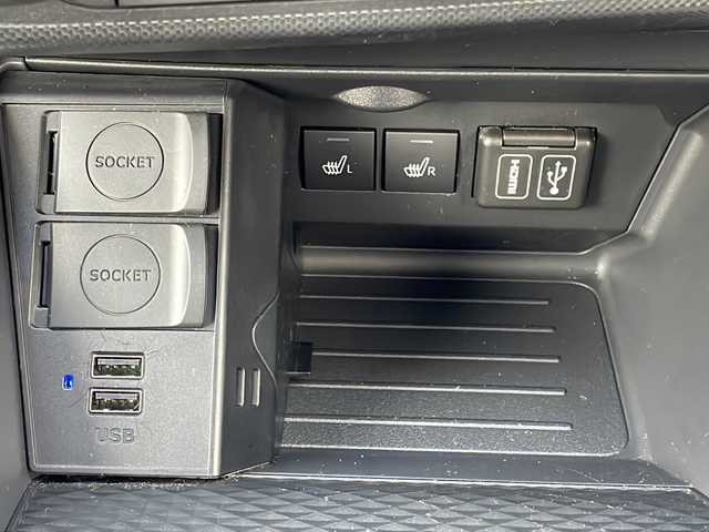 トヨタ ライズ G 青森県 2023(令5)年 1.3万km シャイニングホワイトパール 4WD/ワンオーナー/寒冷地仕様/純正9インチディスプレイオーディオ/フルセグTV・Bluetooth・HDMI・USB/バックカメラ/前席シートヒーター/スマートアシスト/衝突回避支援ブレーキ/車線逸脱抑制制御機能/前後誤発進抑制機能/前後コーナーセンサー/オートハイビーム/ワイパーデアイサー/前後ドライブレコーダー/LEDヘッドライト/純正16インチアルミ/プッシュスタート/スマートキー