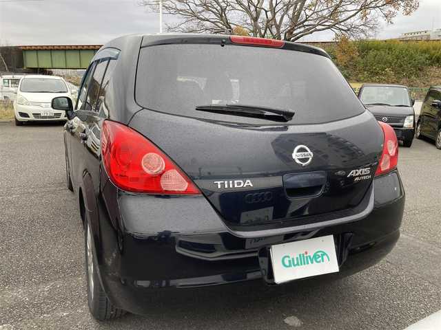 日産 ティーダ アクシス 06年式 平成18年式 サファイアブラック Id 中古車検索のガリバー