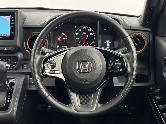 ホンダ Ｎ ＯＮＥ RS 鹿児島県 2022(令4)年 1.7万km ＤグリーンⅡ 純正ナビ/（フルセグTV/CD/DVD/BT/USB）/ホンダセンシング/レーンキープアシスト/パーキングアシスト/電子パーキングブレーキ/レーダークルーズコントロール/ドライブレコーダー/パドルシフト/ヘッドライトレベライザー/シートヒーターD/N席/バックカメラ/ETC/純正フロアマット/オートライト/LEDヘッドライト