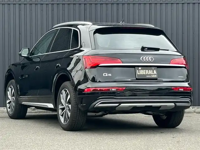 アウディ アウディ Ｑ５ 40TDIクワトロ アドバンスド 福島県 2021(令3)年 4.2万km ミトスブラックメタリック アダプティブクルーズコントロール/ブラインドスポットモニター/レーンキープアシスト/バーチャルコックピット/パーシャルレザーシート(ブラック)/パワーリアゲート/パワーシート/シートヒーター(全席)/純正メモリナビ(BT/USB)/AppleCarPlay/360°カメラ/バックカメラ/純正19AW/ドライブレコーダー(前後)/ETC2.0/LEDオートハイビーム/マトリクスLED/アンビエントライト/オートホールド/社外フロアマット/取扱説明書/保証書/スペアキー