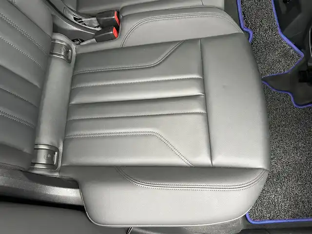 アウディ アウディ Ｑ５ 40TDIクワトロ アドバンスド 福島県 2021(令3)年 4.2万km ミトスブラックメタリック アダプティブクルーズコントロール/ブラインドスポットモニター/レーンキープアシスト/バーチャルコックピット/パーシャルレザーシート(ブラック)/パワーリアゲート/パワーシート/シートヒーター(全席)/純正メモリナビ(BT/USB)/AppleCarPlay/360°カメラ/バックカメラ/純正19AW/ドライブレコーダー(前後)/ETC2.0/LEDオートハイビーム/マトリクスLED/アンビエントライト/オートホールド/社外フロアマット/取扱説明書/保証書/スペアキー