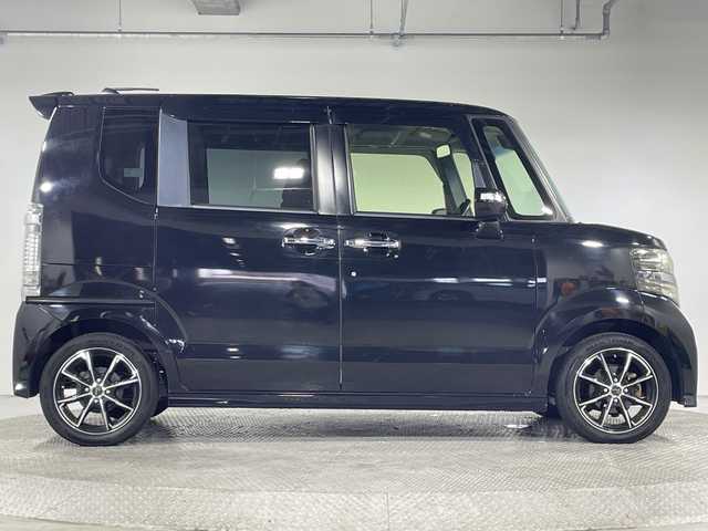 ホンダ Ｎ ＢＯＸ カスタム G ターボSSパッケージ 神奈川県 2014(平26)年 6.3万km スマートブラック シティブレーキアクティブシステム/純正7型メモリナビ/（CD/DVD/USB/iPod/BT/ワンセグTV/AUX）/バックカメラ/アイドリングストップ/クルーズコントロール/純正ETC/プッシュスタート/両側パワースライドドア/パドルシフト/革巻きステアリング/ステアリングスイッチ/ベンチシート/チップアップシート/オートライト/電動格納ミラー/純正フロアマット/15型AW/スマートキー