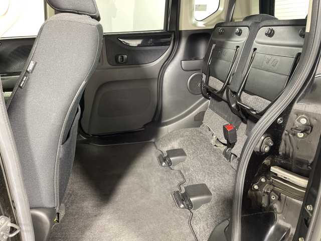 ホンダ Ｎ ＢＯＸ カスタム G ターボSSパッケージ 神奈川県 2014(平26)年 6.3万km スマートブラック シティブレーキアクティブシステム/純正7型メモリナビ/（CD/DVD/USB/iPod/BT/ワンセグTV/AUX）/バックカメラ/アイドリングストップ/クルーズコントロール/純正ETC/プッシュスタート/両側パワースライドドア/パドルシフト/革巻きステアリング/ステアリングスイッチ/ベンチシート/チップアップシート/オートライト/電動格納ミラー/純正フロアマット/15型AW/スマートキー