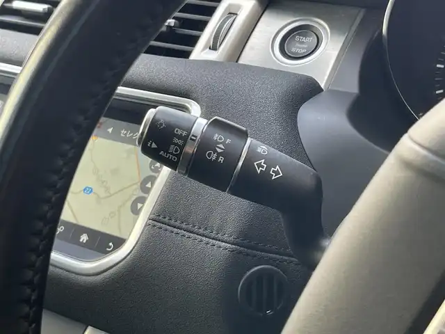 ランドローバー レンジローバーイヴォーク SE 山梨県 2018(平30)年 4.2万km 白 純正ナビ　/ＤＴＶ　/サラウンドカメラシステム　/Ｂｌｕｅｔｏｏｔｈ　/ＭＥＲＩＤＩＡＮサウンドシステム　/ハーフレザー　/シートＨ　/パドルシフト　/クルコン　/オートデールゲート/ドラレコ前後　/ＥＴＣ　/スペアキー