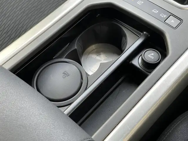 ランドローバー レンジローバーイヴォーク SE 山梨県 2018(平30)年 4.2万km 白 純正ナビ　/ＤＴＶ　/サラウンドカメラシステム　/Ｂｌｕｅｔｏｏｔｈ　/ＭＥＲＩＤＩＡＮサウンドシステム　/ハーフレザー　/シートＨ　/パドルシフト　/クルコン　/オートデールゲート/ドラレコ前後　/ＥＴＣ　/スペアキー