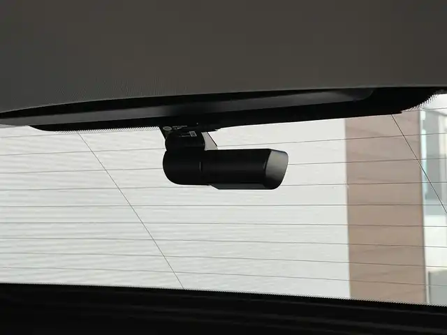 ランドローバー レンジローバーイヴォーク SE 山梨県 2018(平30)年 4.2万km 白 純正ナビ　/ＤＴＶ　/サラウンドカメラシステム　/Ｂｌｕｅｔｏｏｔｈ　/ＭＥＲＩＤＩＡＮサウンドシステム　/ハーフレザー　/シートＨ　/パドルシフト　/クルコン　/オートデールゲート/ドラレコ前後　/ＥＴＣ　/スペアキー