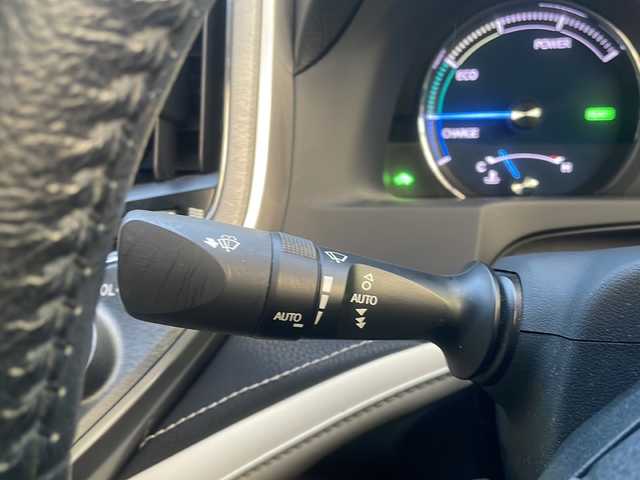 トヨタ クラウン ハイブリッド ロイヤルサルーン 大阪府 2013(平25)年 5.2万km ブラック 純正ナビ/BTオーディオ/フルセグテレビ/CD/DVD/全方位カメラ/前席パワーシート/オートライト/フォグランプ/ETC/純正フロアマット/純正ドアバイザー/ステアリングスイッチ/レーダークルーズコントロール/スペアキー