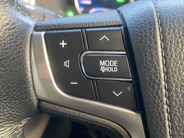 トヨタ クラウン ハイブリッド ロイヤルサルーン 大阪府 2013(平25)年 5.2万km ブラック 純正ナビ/BTオーディオ/フルセグテレビ/CD/DVD/全方位カメラ/前席パワーシート/オートライト/フォグランプ/ETC/純正フロアマット/純正ドアバイザー/ステアリングスイッチ/レーダークルーズコントロール/スペアキー