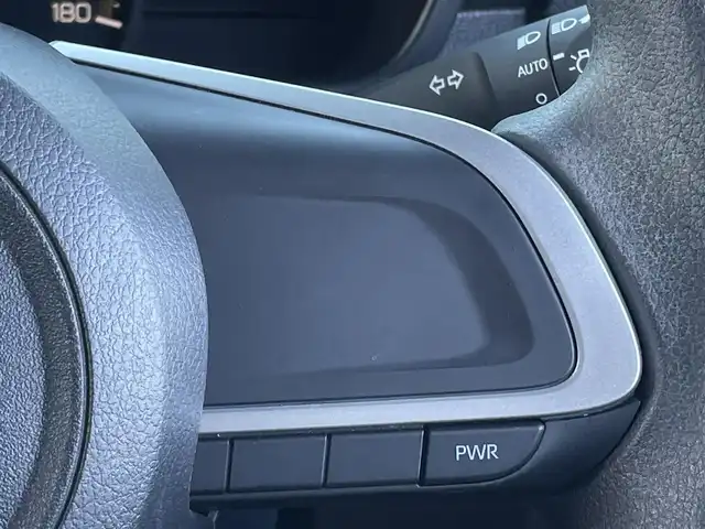 ダイハツ トール G 東京都 2023(令5)年 1.5万km ブラックマイカメタリック 純正ナビ/Bluetooth/プッシュスタート/プリクラッシュセーフティ/バックカメラ/前席シートヒーター/フルセグテレビ/コーナーセンサー/盗難防止/アイドリングストップ/ETC/プッシュスタート/キーレスエントリー/横滑り防止装置/純正ドライブレコーダー