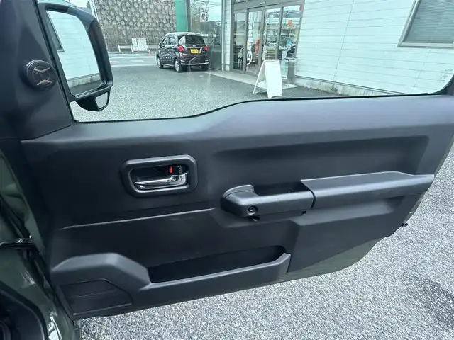 スズキ ジムニー XC 愛知県 2019(平31)年 3.3万km ジャングルグリーン 社外メモリナビ(FM/AM/CD/DVD/BT/USB/iPod/HDMI/SMARTUSEN/フルセグ)/デュアルセンサーブレーキサポート/4WD/ターボ/5MT/バックカメラ/マッドフラッグ/TOTSUGEKIマフラー/Carrozzeriaスピーカー/シートヒーター/LEDヘッドライト/フォグランプ/純正AW16インチ/電動格納ミラー/クルーズコントロール/ETC/プッシュスタート/スマートキー・スペアキー１本/ステアリングリモコン/ABS/取扱説明書・保証書