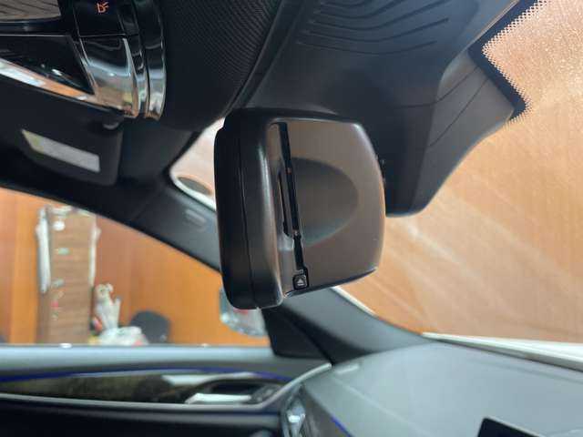 ＢＭＷ ５２３ｄ Mスポーツ 千葉県 2017(平29)年 6万km アルピンホワイト Mパフォーマンスエアロ　/ACC　/ドライビングアシストプラス　/純正ナビ　/360°カメラ　/パワーシート　/パワートランク　/インテリジェントセーフティ　/LCW　/LDW　/コンフォートアクセス　　/ドライブレコーダー　/ETC
