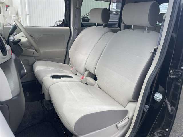 日産 キューブ 15X 富山県 2018(平30)年 8.1万km スーパーブラック 純正ＳＤナビ／/フルセグＴＶ／/Ｂｌｕｅｔｏｏｔｈ／/バックカメラ／/インテリジェントキー／/アイドリングストップ／/プッシュスタートエンジン／/ビルトインＥＴＣ／/ステアリングスイッチ／/ベンチシート