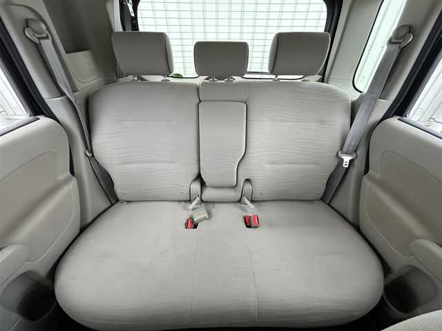 日産 キューブ 15X 富山県 2018(平30)年 8.1万km スーパーブラック 純正ＳＤナビ／/フルセグＴＶ／/Ｂｌｕｅｔｏｏｔｈ／/バックカメラ／/インテリジェントキー／/アイドリングストップ／/プッシュスタートエンジン／/ビルトインＥＴＣ／/ステアリングスイッチ／/ベンチシート