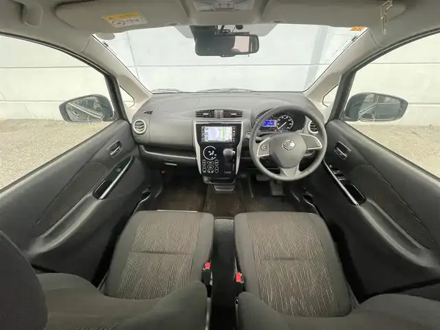 日産 デイズ ハイウェイスターX 千葉県 2018(平30)年 0.2万km ブラック 衝突軽減ブレーキ/全方位カメラ/純正７インチナビ/フルセグＴＶ/Ｂｌｕｅｔｏｏｔｈ/ＥＴＣ/ＨＩＤヘッドライト/助手席回転シート/レーンアシスト/コーナーセンサー/純正１４インチＡＷ