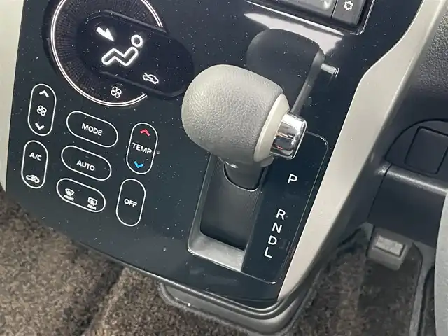 日産 デイズ ハイウェイスターX 千葉県 2018(平30)年 0.2万km ブラック 衝突軽減ブレーキ/全方位カメラ/純正７インチナビ/フルセグＴＶ/Ｂｌｕｅｔｏｏｔｈ/ＥＴＣ/ＨＩＤヘッドライト/助手席回転シート/レーンアシスト/コーナーセンサー/純正１４インチＡＷ