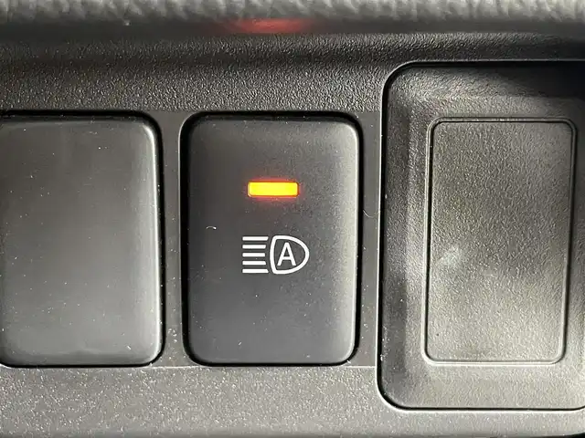 日産 デイズ ハイウェイスターX 千葉県 2018(平30)年 0.2万km ブラック 衝突軽減ブレーキ/全方位カメラ/純正７インチナビ/フルセグＴＶ/Ｂｌｕｅｔｏｏｔｈ/ＥＴＣ/ＨＩＤヘッドライト/助手席回転シート/レーンアシスト/コーナーセンサー/純正１４インチＡＷ