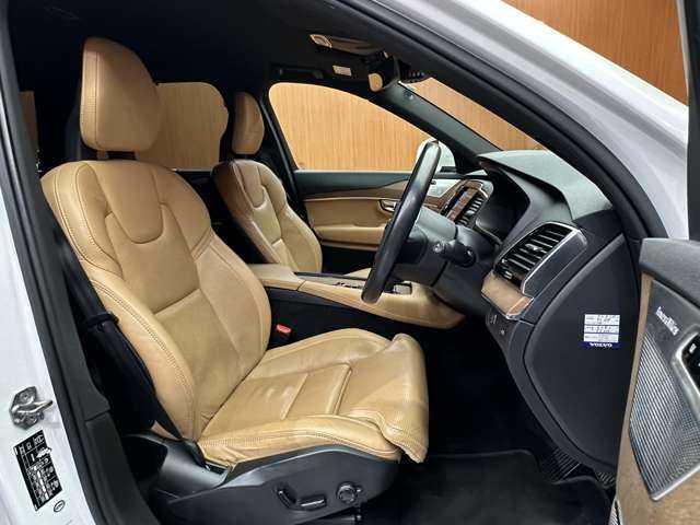 ボルボ ＸＣ９０ T6 AWD インスクリプション 千葉県 2016(平28)年 6.2万km クリスタルホワイトP Ｂｏｗｅｒｓ＆Ｗｉｌｋｉｎｓサウンド　/エアサス　/茶革　/ＨＵＤ　/ＡＣＣ　/ナビ　/３６０°Ｂｌｕｅｔｏｏｔｈ接続　/電動シート　/シートＨ　/ベンチレーション　/電動リアゲート　/衝突軽減Ｂ　/ＢＳＭ　/ＬＫＡ　/ＥＴＣ