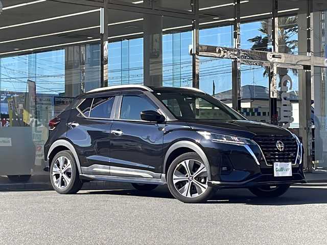 日産 キックス X 福島県 2020(令2)年 3.2万km ピュアブラック １オーナー　プロパイロット　純正フルエアロ　全方位カメラ　デジタルインナーミラー　ハーフレザーシート　フルセグＴＶ　純正ドライブレコーダー　ビルトインＥＴＣ　クリアランスソナー　ルーフレール