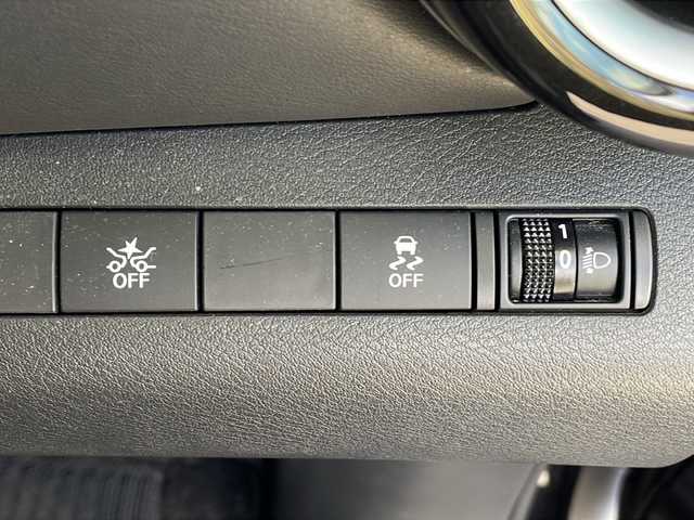 日産 キックス X 福島県 2020(令2)年 3.2万km ピュアブラック １オーナー　プロパイロット　純正フルエアロ　全方位カメラ　デジタルインナーミラー　ハーフレザーシート　フルセグＴＶ　純正ドライブレコーダー　ビルトインＥＴＣ　クリアランスソナー　ルーフレール