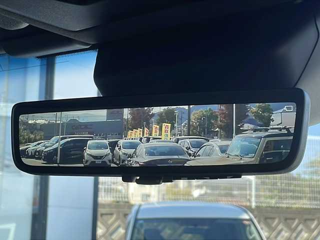 トヨタ ランドクルーザー ２５０ VX 大阪府 2024(令6)年 0.4万km プラチナホワイトパールマイカ ワンオーナー/サンルーフ/モデリスタパッケージ/モデリスタシグネチャーイルミブレード/モデリスタオーバーフェンダーホワイト/モデリスタリアスポイラー/丸目ヘッドランプ（標準角目積み込み）/純正ディスプレイオーディオ/（フルセグＴＶ・Bluetooth・USB）/パノラミックビューモニター/デジタルインナーミラー/セーフティセンス/・プリクラッシュセーフティ/・レーンディパーチャーアラート/・オートマチックハイビーム/・ドライバー異常時対応システム/・プロアクティブドライビングアシスト/・発進遅れ告知機能/・レーントレーシングアシスト/・レーダークルーズコントロール/・ロードサインアシスト/パワーバックドア/ブラインドスポットモニター/LEDヘッドライト/スマートキー/ビルトインETC2.0/D席パワーシート/黒レザーシート/前席シートヒーター/前席エアシート/リアクロストラフィックアラート/リアカメラディテクション/安心降車アシスト/車両接近サポート/横滑り防止機能/保証書/取説/スペアキー