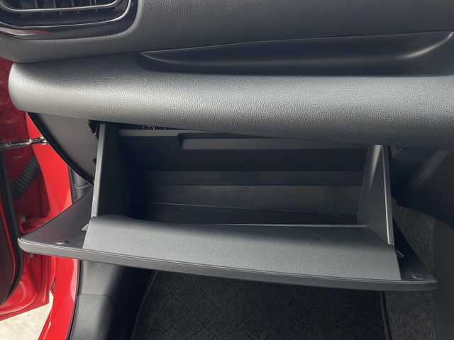 トヨタ ヤリス Z 秋田県 2020(令2)年 3.4万km ブラック/コーラルクリスタルシャイン 純正ディスプレイオーディオ/AM/FM/Bluetooth/フルセグ/トヨタセーフティセンス/プリクラッシュセーフティ/オートマチックハイビーム/レーダークルーズコントロール/レーンディパーチャーアラート/BSM/RCTA/ロードサインアシスト/全方位カメラ/4WD/クリアランスソナー/コーナーセンサー/前後ドライブレコーダー/前席シートヒーター/ビルトインETC/LEDヘッドライト/横滑り防止装置/DRIVEMODE/フロントデアイサー/プッシュスタート/スマートキー/スペアキー1本/純正フロアマット/電動格納ミラー/オートライト