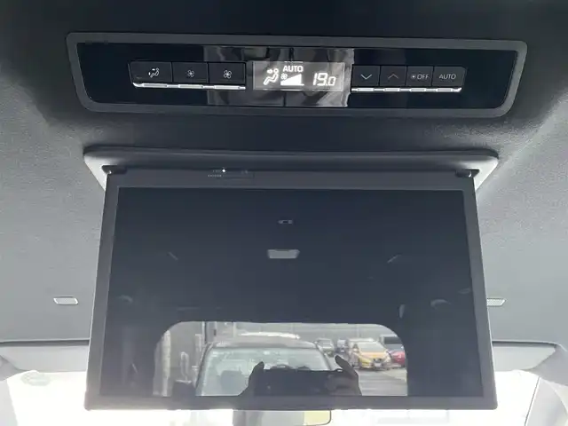 トヨタ ノア ハイブリッド S－Z 滋賀県 2023(令5)年 1万km ホワイトパールクリスタルシャイン 純正メモリナビ/10.5型純正ディスプレイオーディオ/トヨタセーフティーセンス/レーダークルーズコントロール/レーンキープアシスト/プロアクティブドライビングアシスト/アダプティブハイビーム/レーンディパーチャーアラート/ロードサインアシスト/両側電動スライドドア/純正ETC2.0/オートホールド/オートハイビーム/LEDヘッドライト/１００V充電/バックカメラ/純正17アルミホイール