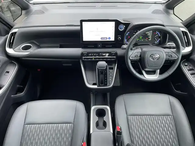 トヨタ ノア ハイブリッド S－Z 滋賀県 2023(令5)年 1万km ホワイトパールクリスタルシャイン 純正メモリナビ/10.5型純正ディスプレイオーディオ/トヨタセーフティーセンス/レーダークルーズコントロール/レーンキープアシスト/プロアクティブドライビングアシスト/アダプティブハイビーム/レーンディパーチャーアラート/ロードサインアシスト/両側電動スライドドア/純正ETC2.0/オートホールド/オートハイビーム/LEDヘッドライト/１００V充電/バックカメラ/純正17アルミホイール