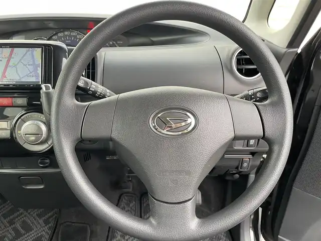 ダイハツ タント カスタム X スペシャル 愛知県 2013(平25)年 7.1万km ブラックマイカメタリック ストラーダ製SDメモリーナビ/フルセグTV/CD/DVD再生/ミュージックサーバー（SD録音）/Bluetooth接続/純正14インチアルミホイール/純正HIDヘッドライト/スマートキー/オートエアコン/純正フロアマット/電動格納ミラー/助手席側パワースライドドア