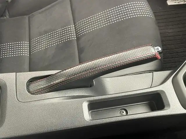 ホンダ Ｓ６６０ α 愛知県 2015(平27)年 3.7万km フレームレッド ディスプレイオーディオ　バックカメラ　衝突軽減　ＥＴＣ　禁煙　Ｂｌｕｅｔｏｏｔｈ　黒ハーフレザー　ＨＤＭＩ　パドルシフト　ＬＥＤオートライト　ＵＳＢポート　アイドリングストップ　プッシュスタート