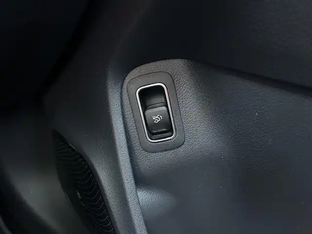 メルセデス・ベンツ ＣＬＡ２５０ 4MATIC AMGライン 石川県 2019(令1)年 5.3万km パール 4WD/AMGレザーエクスクルーシブパッケージ/レーダーセーフティパッケージ/ナビゲーションパッケージ/アドバンスドパッケージ/パノラミックスライディングルーフ/ETC2.0/全方位カメラ/ヘッドアップディスプレイ/パワーシート（D+N席）/シートヒーター（D+N席）/シートメモリー/純正アルミホイール/スマートキー