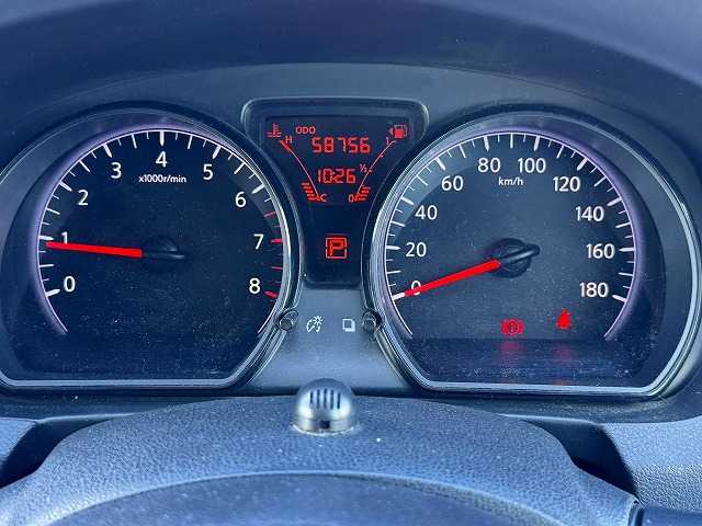 日産 ノート XVセレ +セーフ 兵庫県 2015(平27)年 5.9万km ラディアントレッド 純正ナビ/フルセグTV/Bluetooth接続可/DVD再生可/アラウンドビューモニター/ステアリングリモコン/AUTOライト/アイドリングストップ/車線逸脱警報/スマートキー×2/プッシュスタート/純正フロアマット/スペアタイヤ有